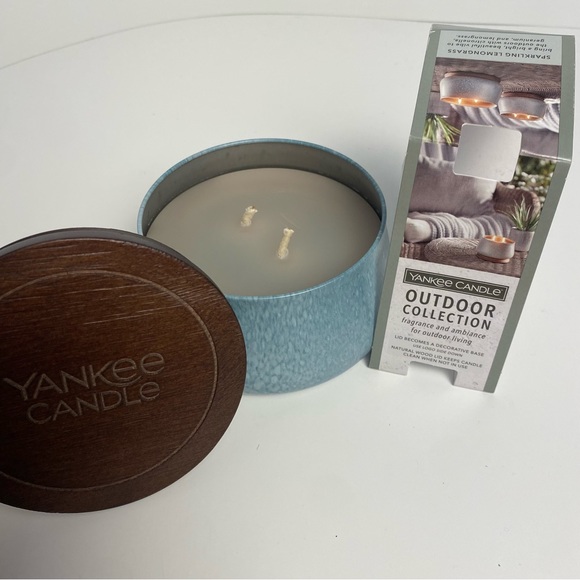 2/$20, 4/$35 - Lg Yankee Candle Set - Natural Wooden Top Doubles As Base!! - Picture 11 of 16